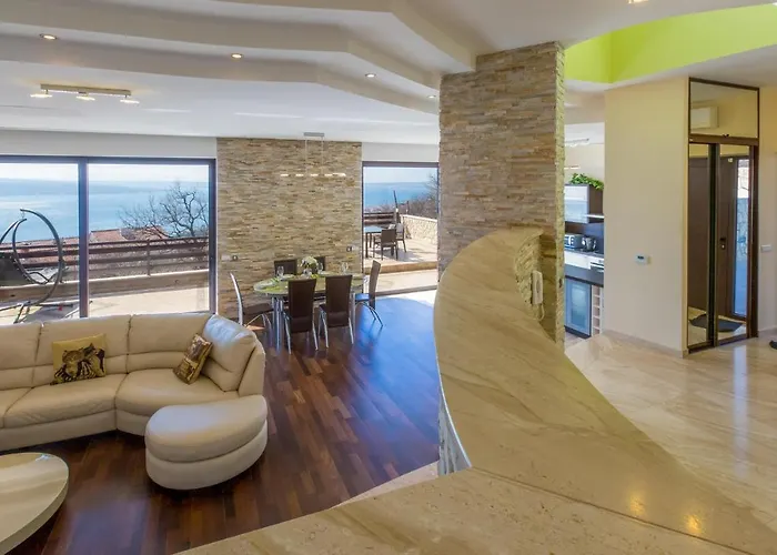 Lovely Home In Crikvenica *
