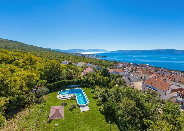 Lovely Home In Crikvenica Crikvenica