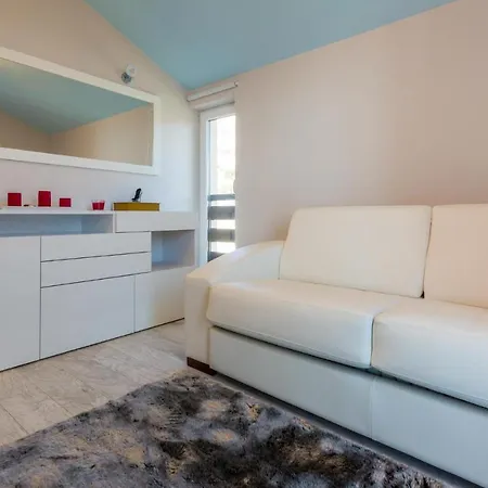 Casa vacanze Lovely Home In Crikvenica Crikvenica